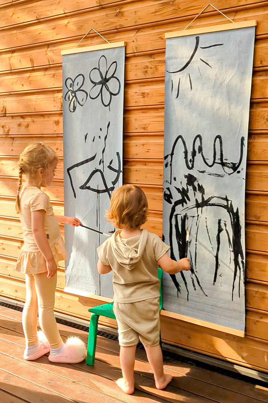 Wiederverwendbares Wassermaltuch + Wasserbecher & Pinsel gratis dazu!